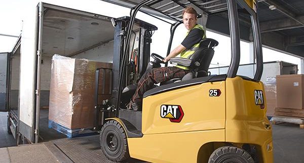 forklift truck loading ramp